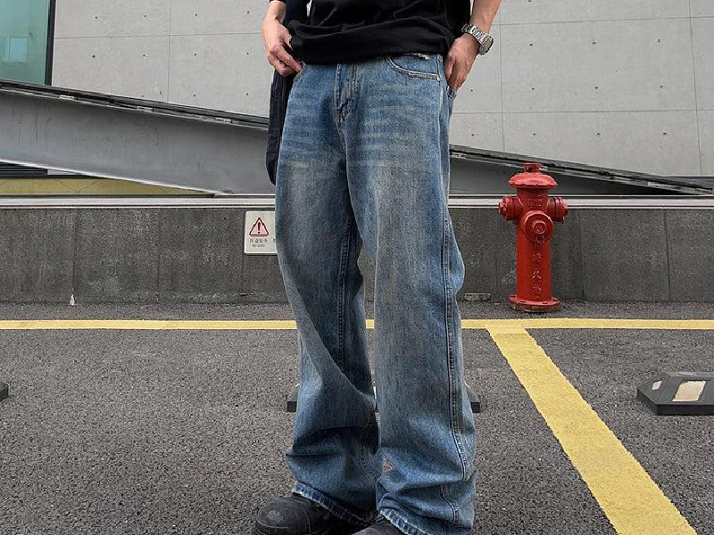Upgrade Your Wardrobe: The Ultimate Men’s Jeans Guide 2025 relaxed jeans